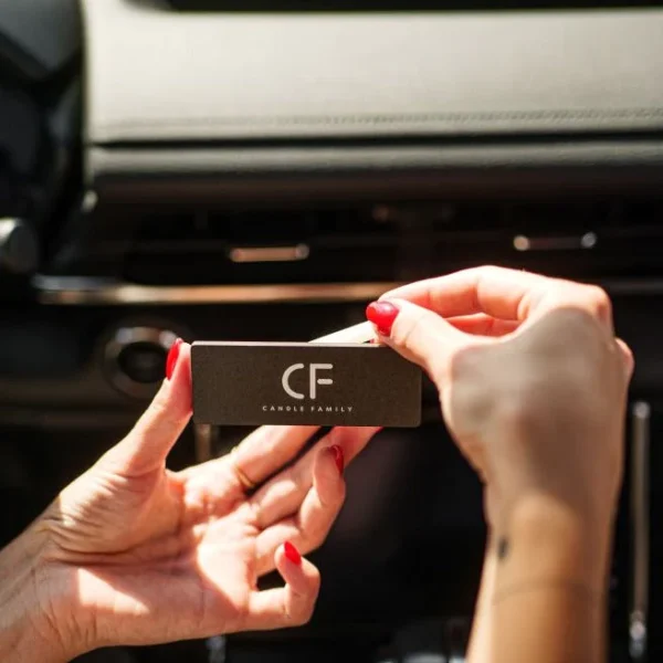 Automobilio kvapas į groteles stačiakampis su papildymu "EVENING"